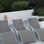 Willa Marti *
